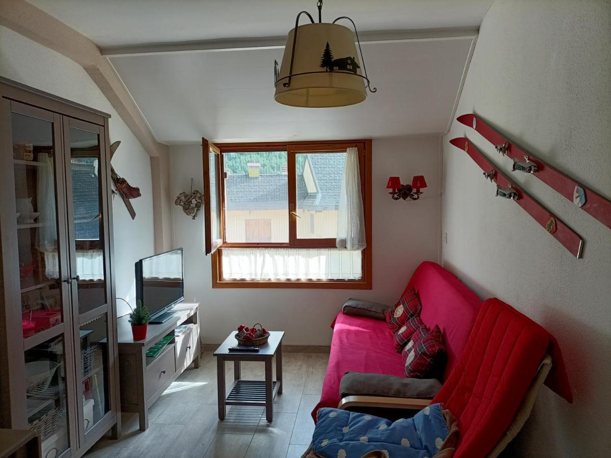 Apartamento Aranones Canfranc Luaran gambar
